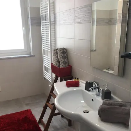 La Casa Di Alice Panzió Susa